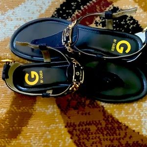 Black Guess Sandals size 10